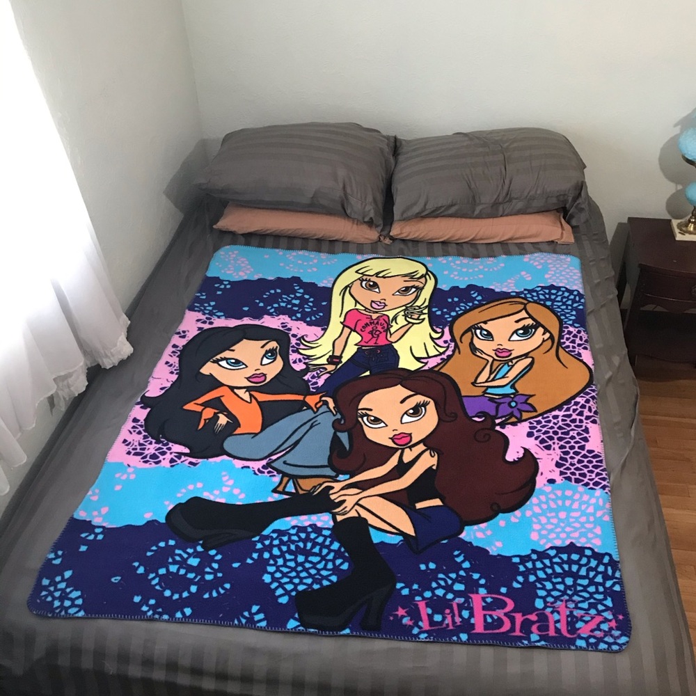 Rare Lil Bratz Blanket Throw Blue Pink Throwback